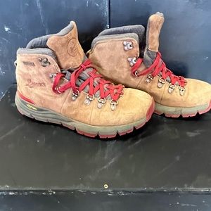Danner Mountain 600 Brown Leather Waterproof Lace Up Boots Men’s 7.0